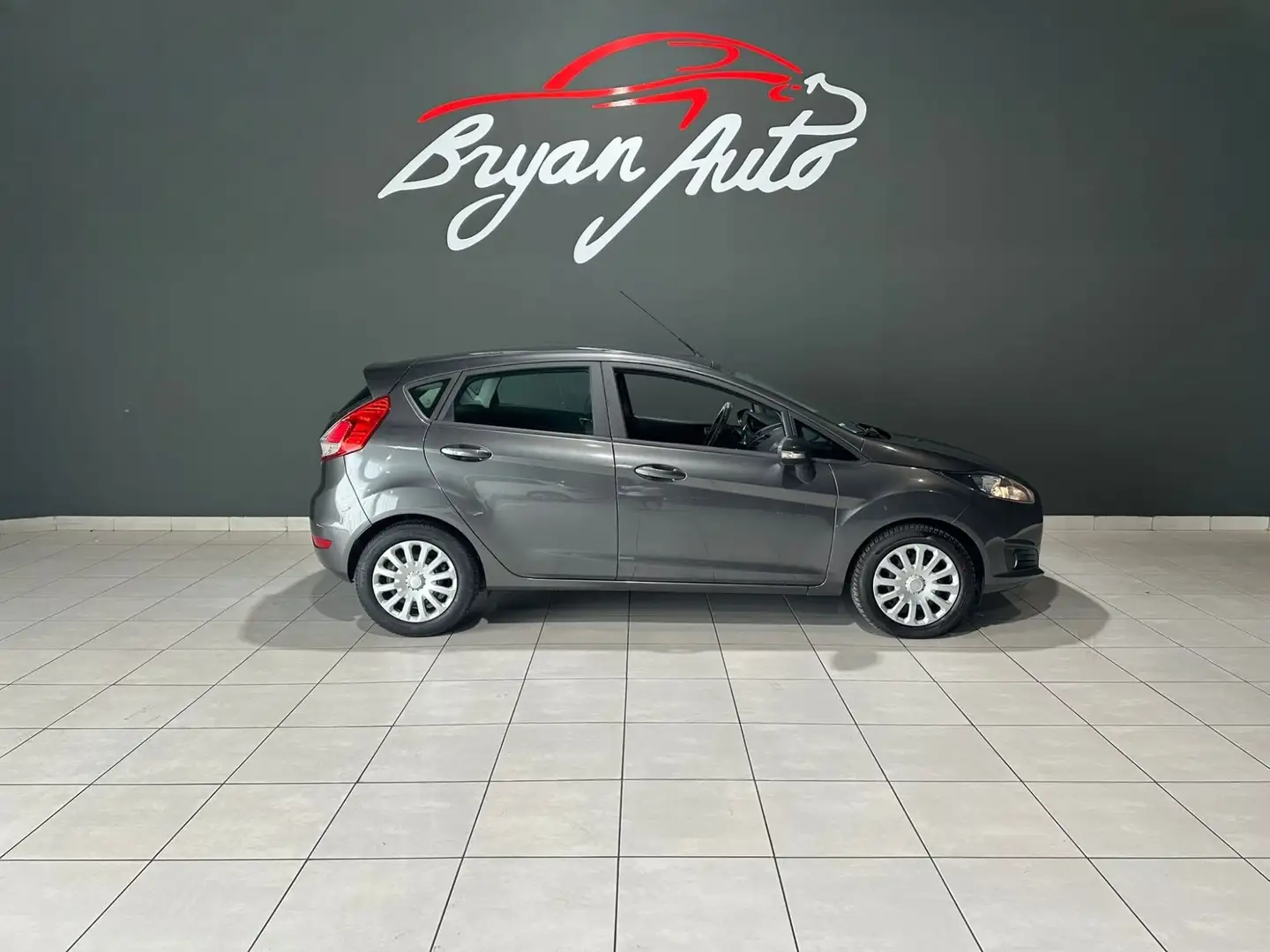 Ford Fiesta 5p 1.5 tdci Black&White ed. Grigio - 1