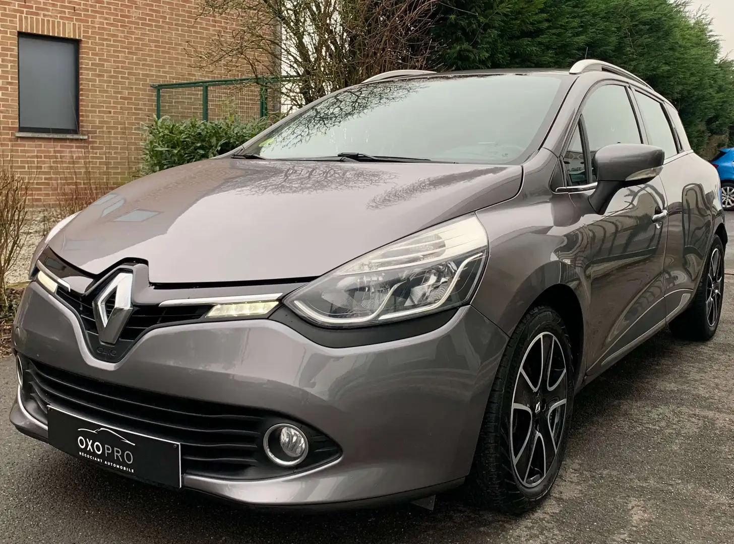 Renault Clio 1.5 DCI / Airco / Gps / Bluetooth / Cruise / Gris - 2