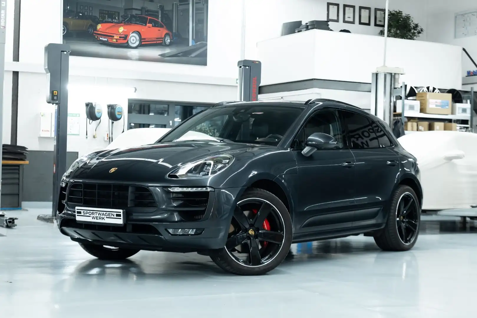 Porsche Macan GTS I PDLS+ I Bose I 2. Hd I BRD Grau - 1