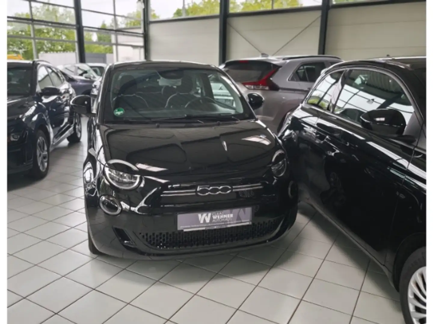 Fiat 500e Digitales Cockpit Apple CarPlay Android Auto Klima Schwarz - 2