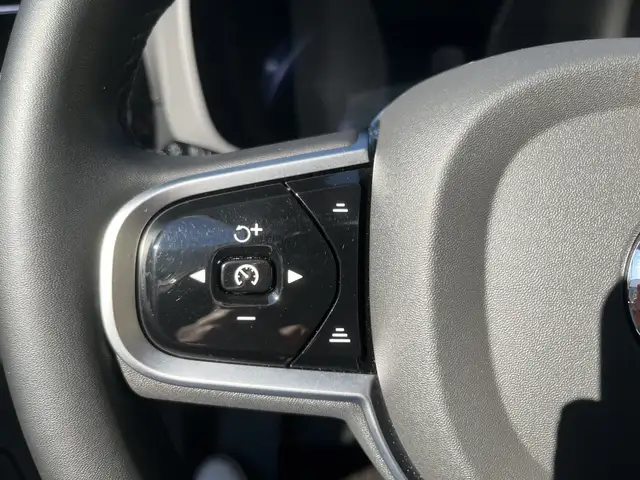 Volvo XC60 T6 Twin Engine Plug-In Hybrid AWD Ansicht 10