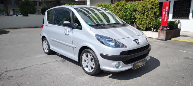 Peugeot 1007