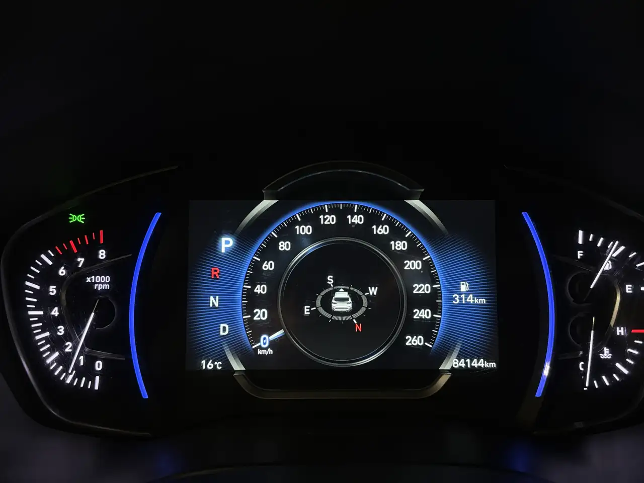 Hyundai SANTA FE снимка Hyundai SANTA FE