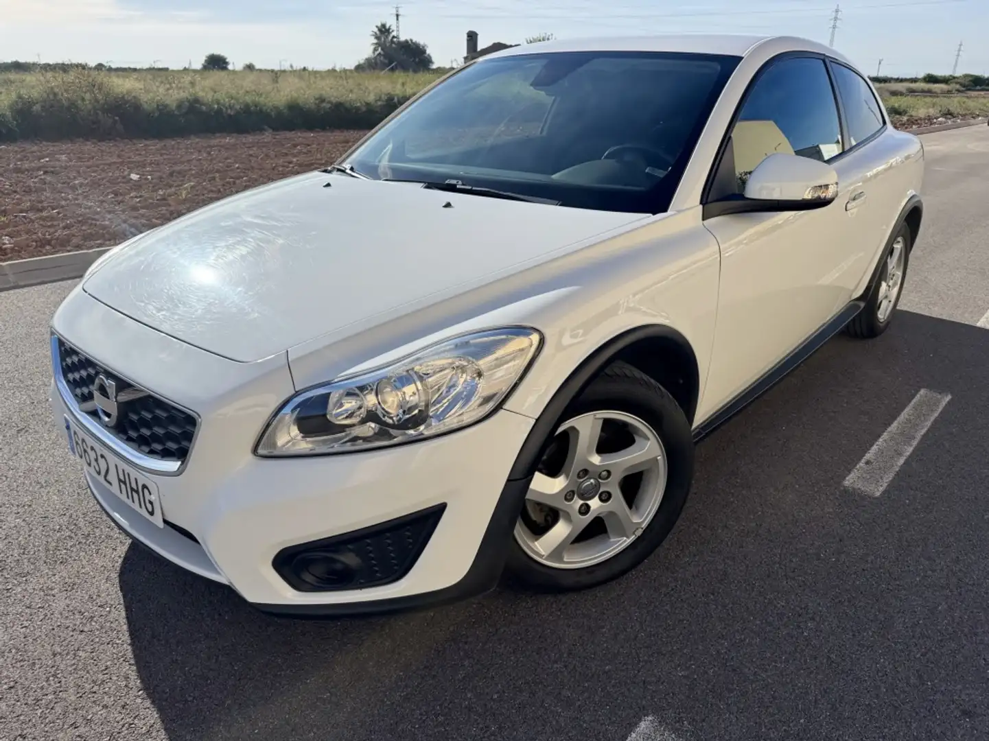 Volvo C30 1.6D DRIVe Momentum 115 Blanco - 1