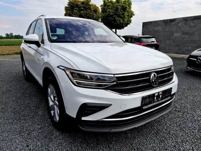 Volkswagen Tiguan Navi/ Kamera/ Sitzhzg/ Lenkradhzg/ viele Assist.