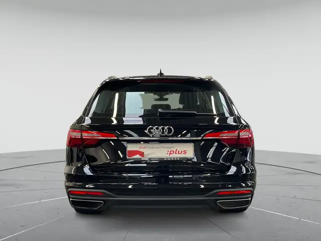 Audi A4 view 6