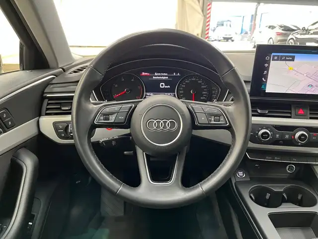 Audi A4 view 13