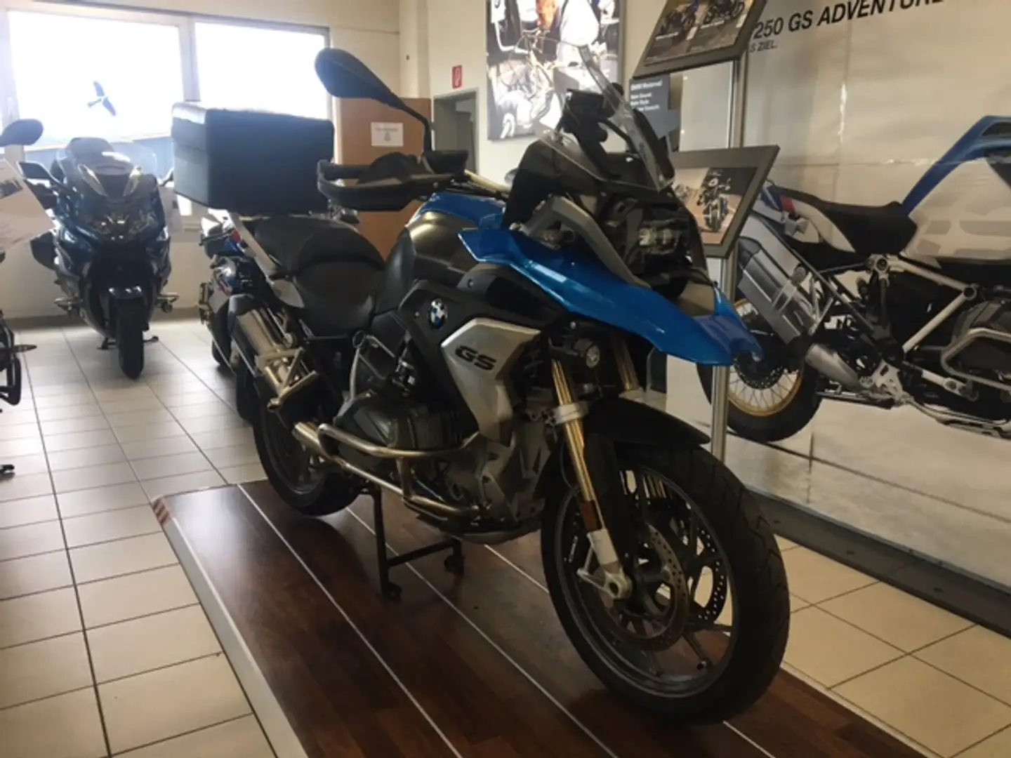 BMW R 1250 GS Werkstieferlegung/Alle Pakete Blauw - 2