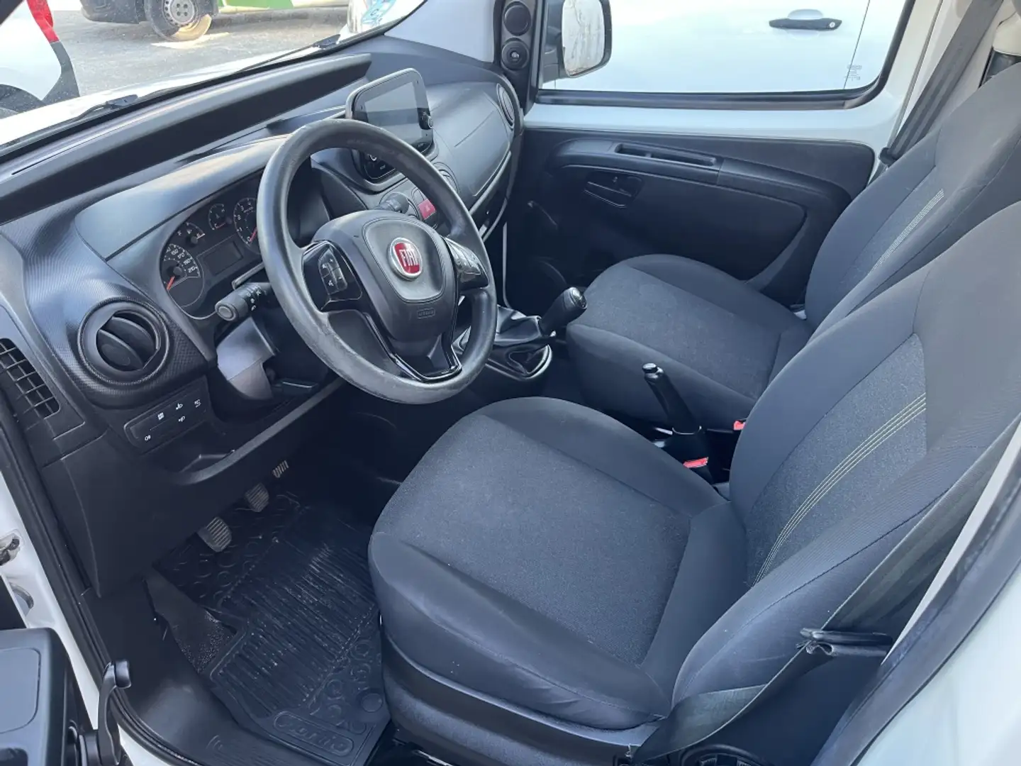 Fiat Fiorino Comercial Cargo 1.3Mjt SX 59kW Blanco - 2