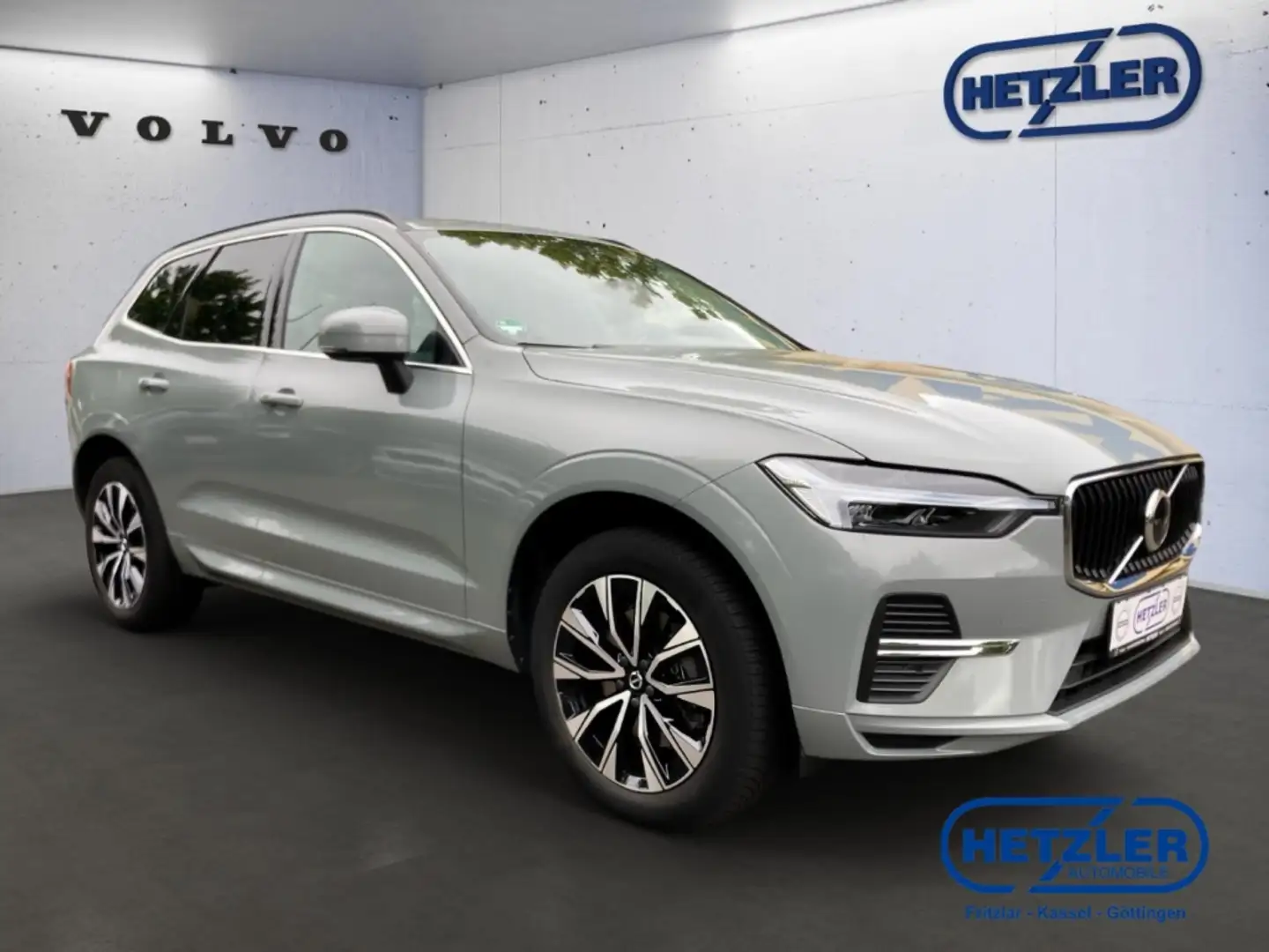 Volvo XC60 Core 2WD B4 Benzin EU6d DAB SHZ LenkradHZG Apple C Grigio - 2
