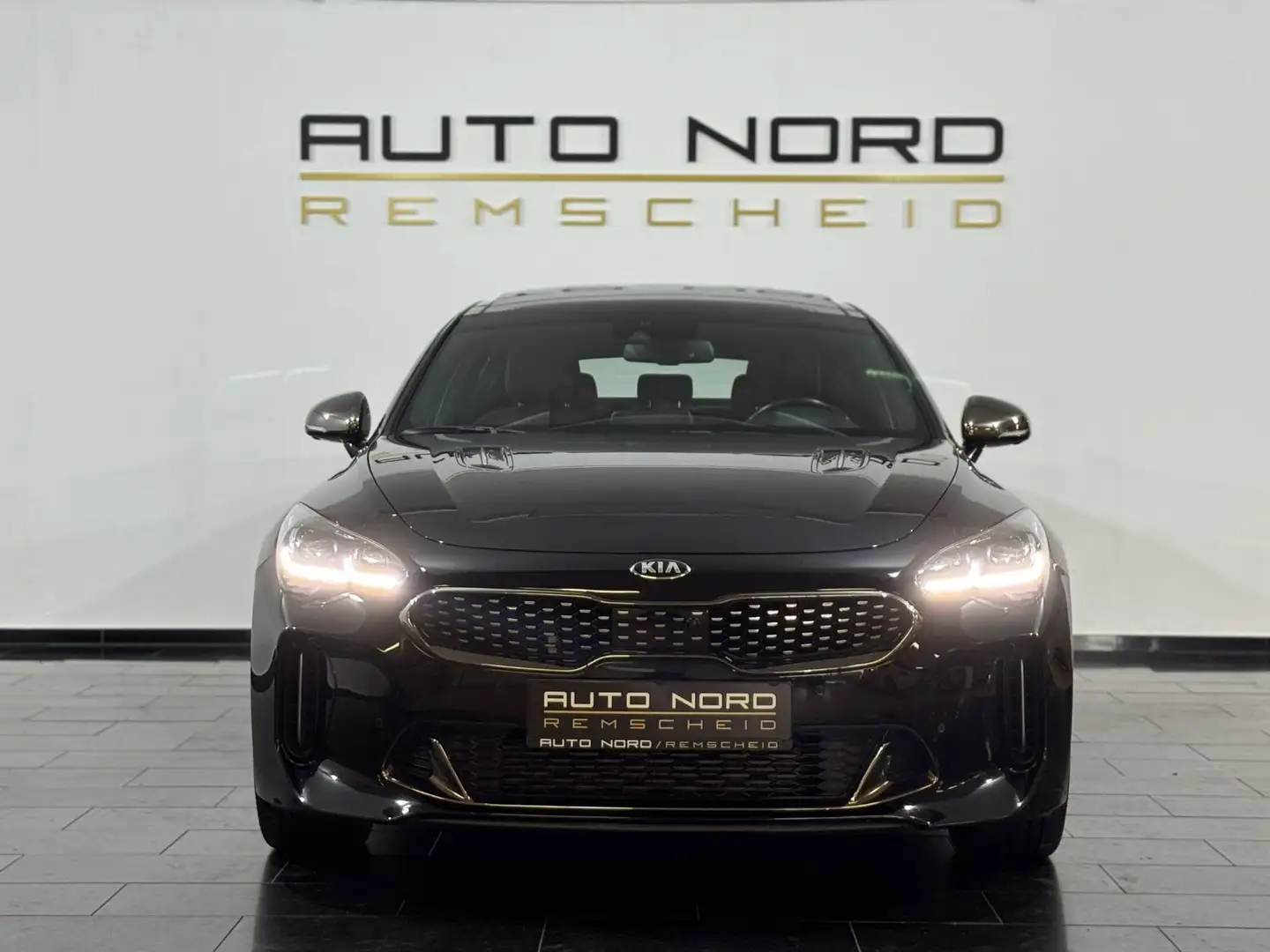 Kia Stinger GT 4WD*Pano*H&K*Bi-LED*H-UP*Nappa*KeyGo* Schwarz - 2