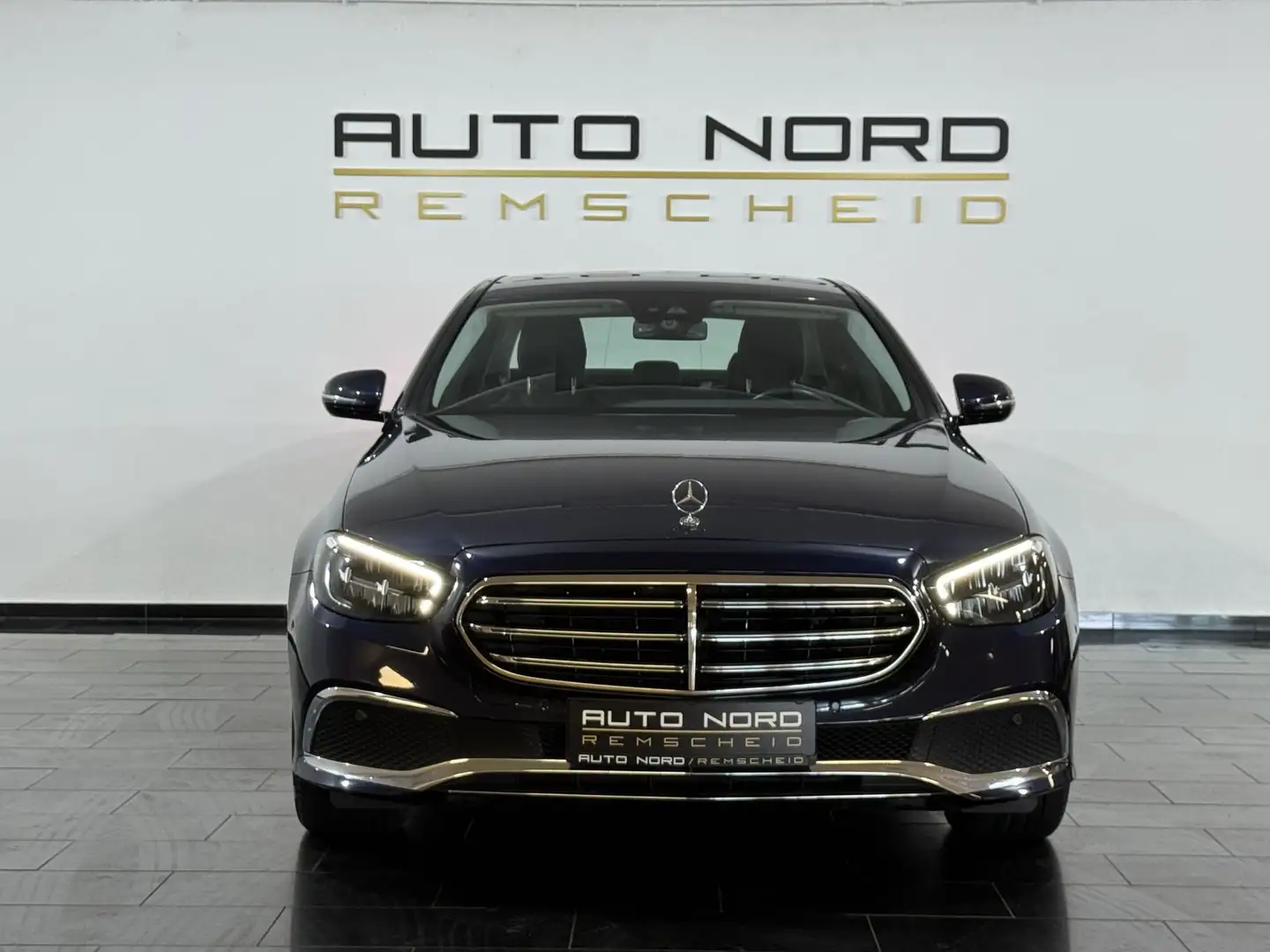 Mercedes-Benz E 220 d Limo*Exclusive*Media*Memory*Kamera* Bleu - 2