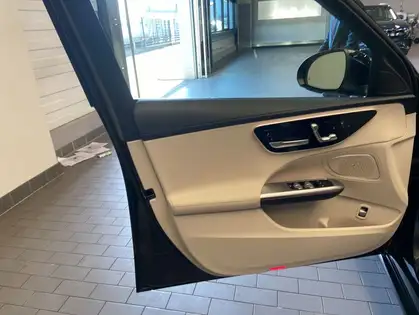 Annonce voiture d'occasion Mercedes-Benz C 200 - CARADIZE