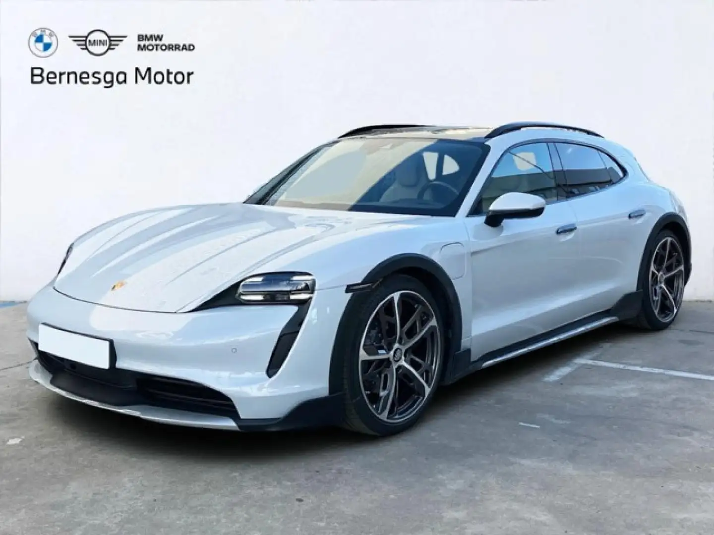 Porsche Taycan 4 Cross Turismo Grau - 1