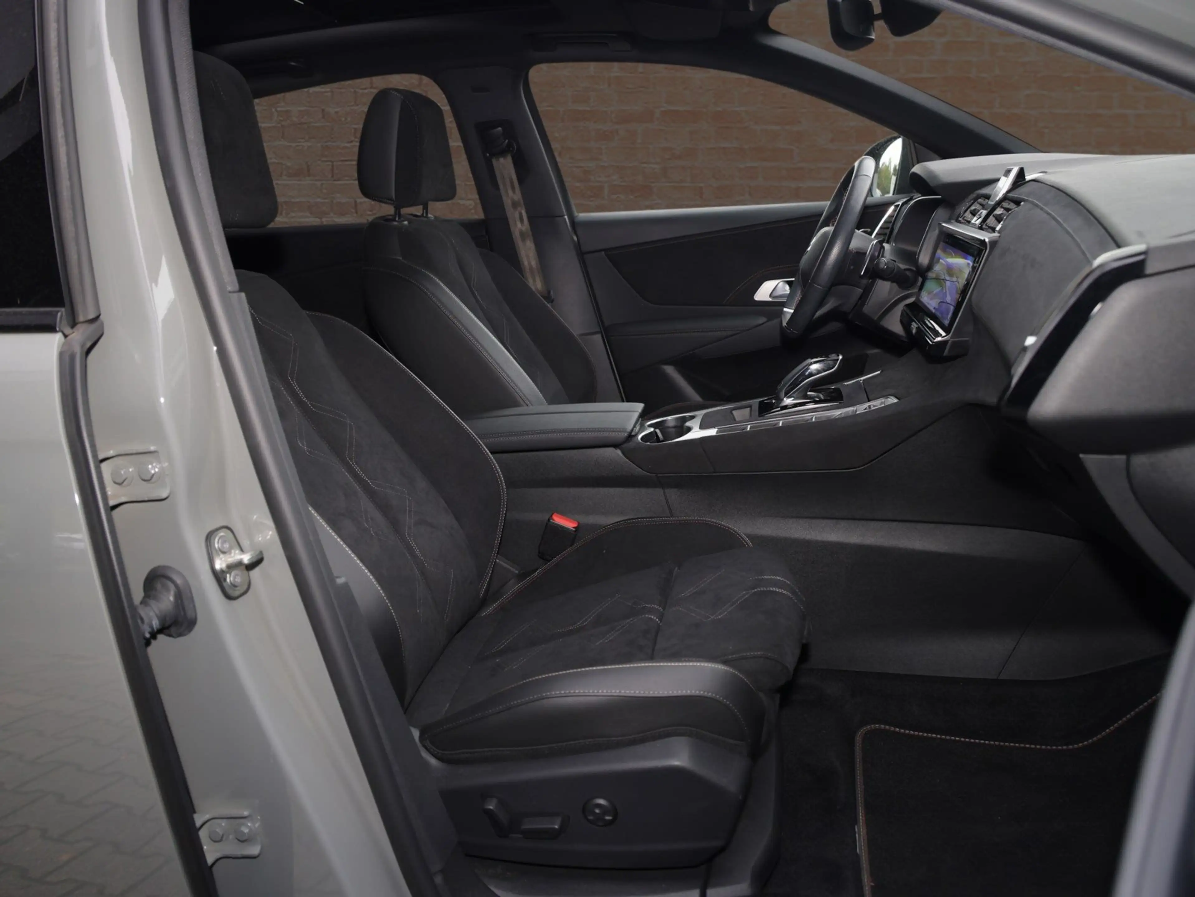 DS Automobiles DS 7 Crossback DS7 Crossback — photo 11