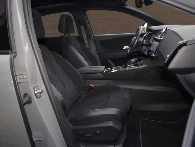 DS Automobiles DS 7 Crossback view 11