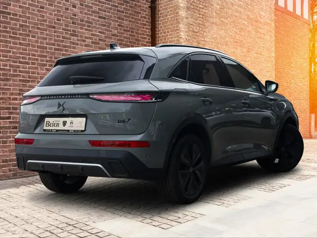 DS Automobiles DS 7 Crossback view 5