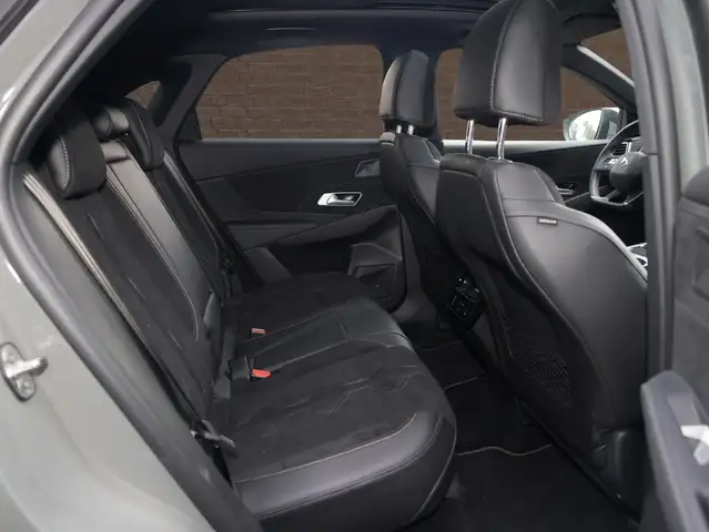 DS Automobiles DS 7 Crossback view 14