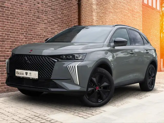DS Automobiles DS 7 Crossback view 3