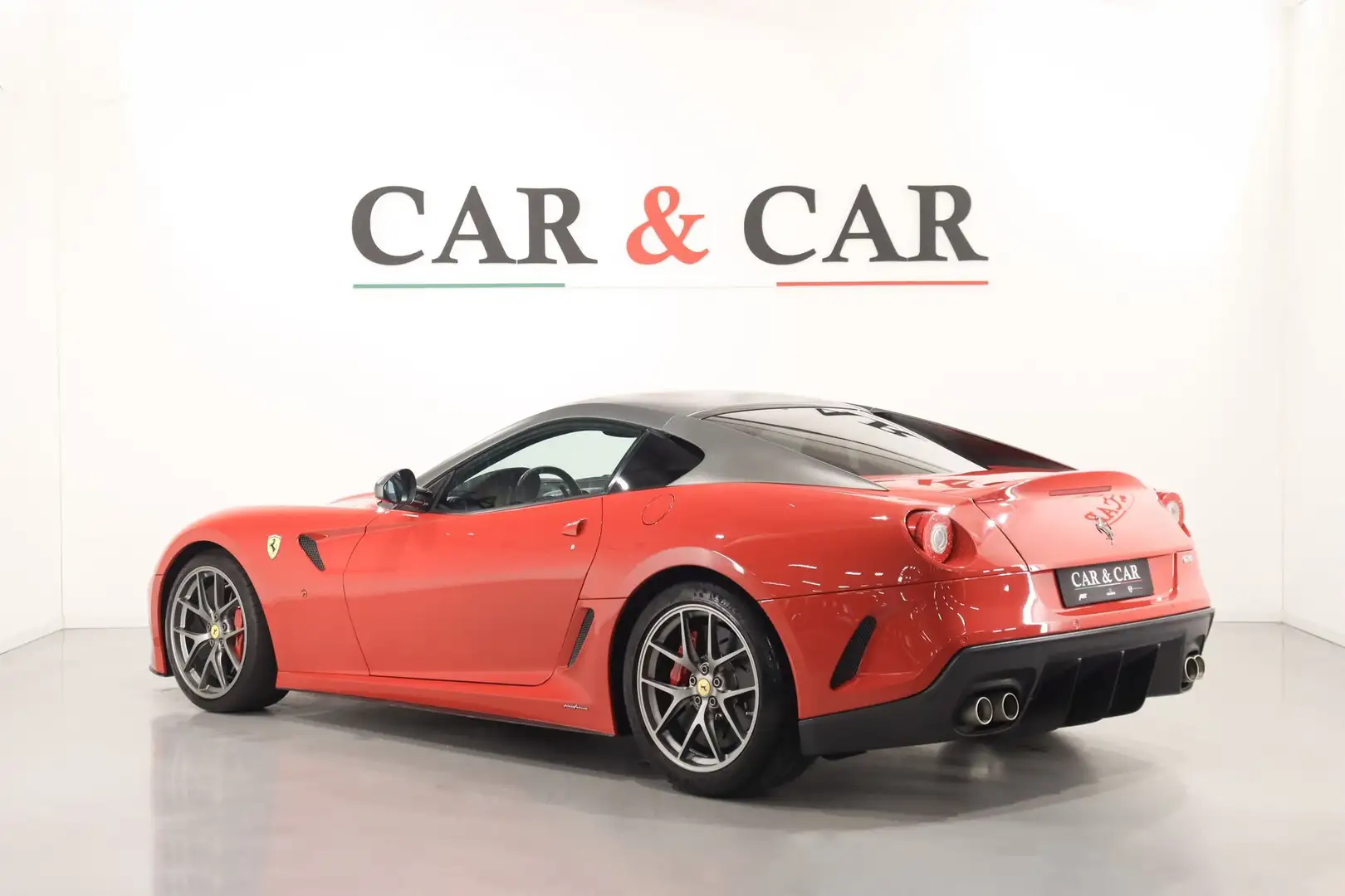 Ferrari 599 GTO - 1 of 599 Červená - 2