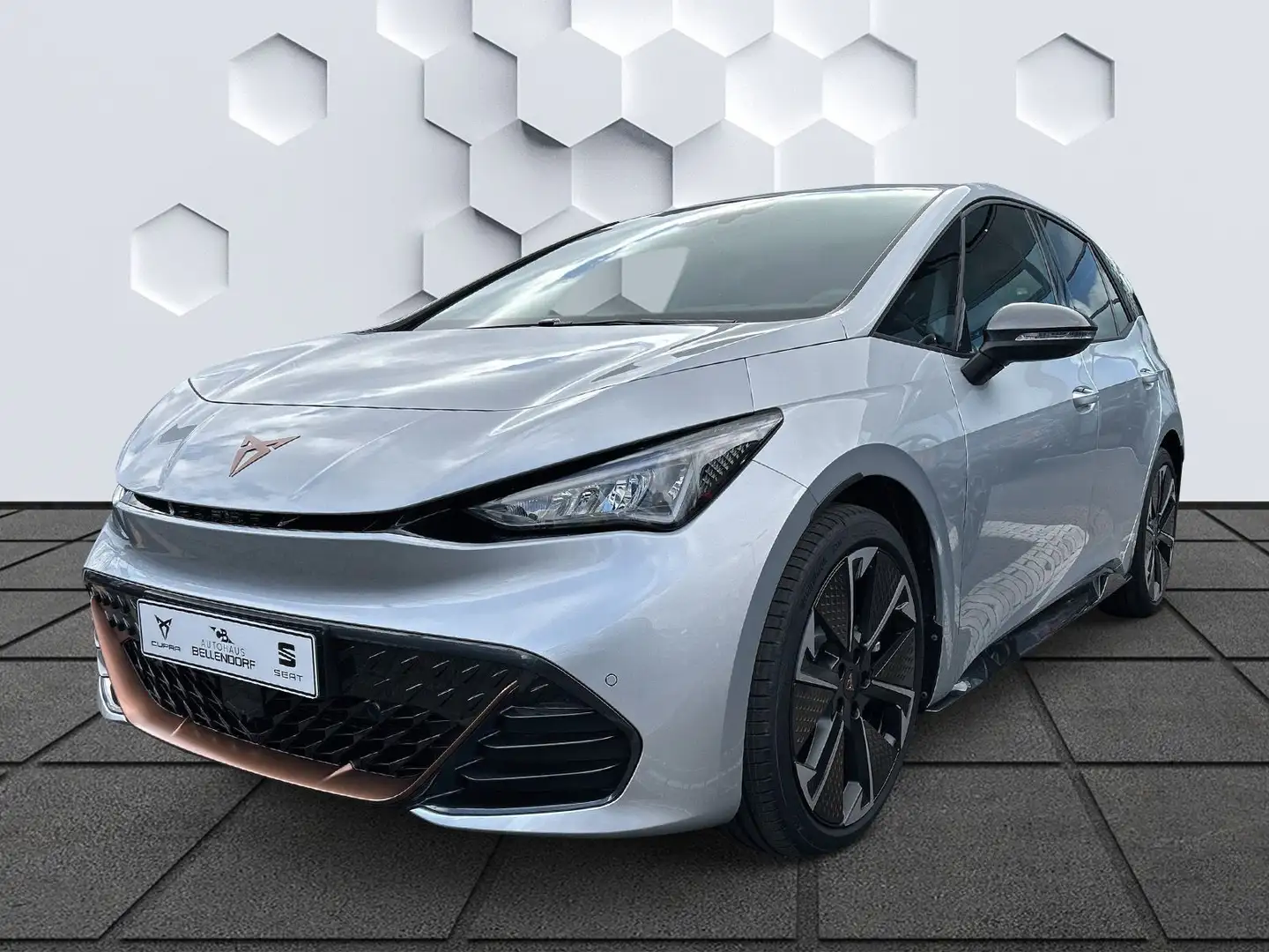 CUPRA Born VZ Wärmep. Navi Rückfk. Kessy Silber - 1