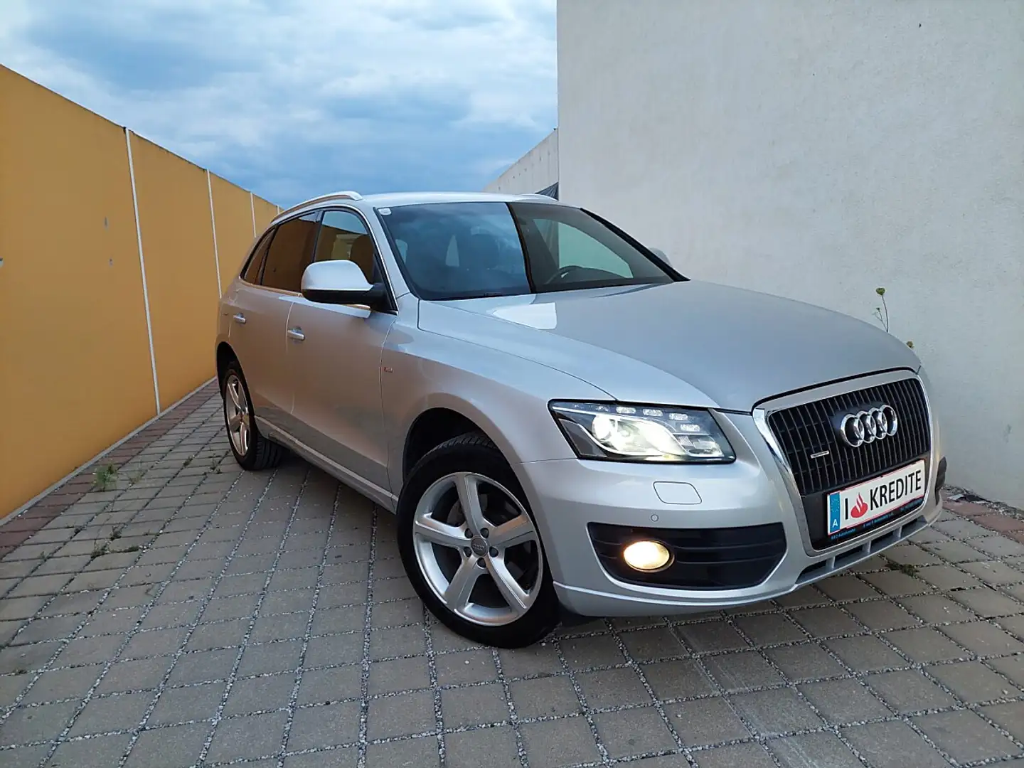 Audi Q5 2,0 TDI quattro DPF S-tronic S Line Silber - 1