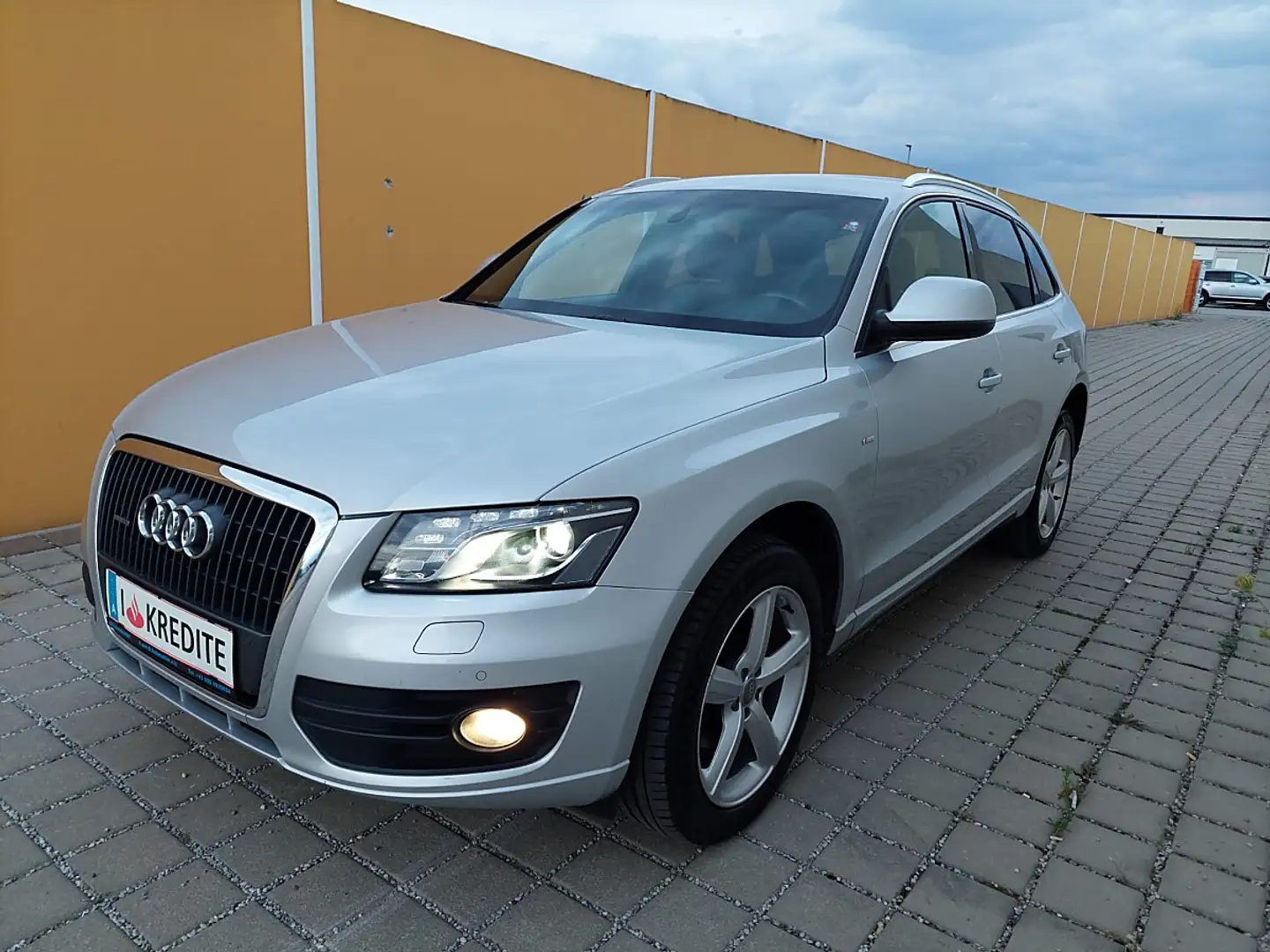 Audi Q5 2,0 TDI quattro DPF S-tronic S Line Silber - 2