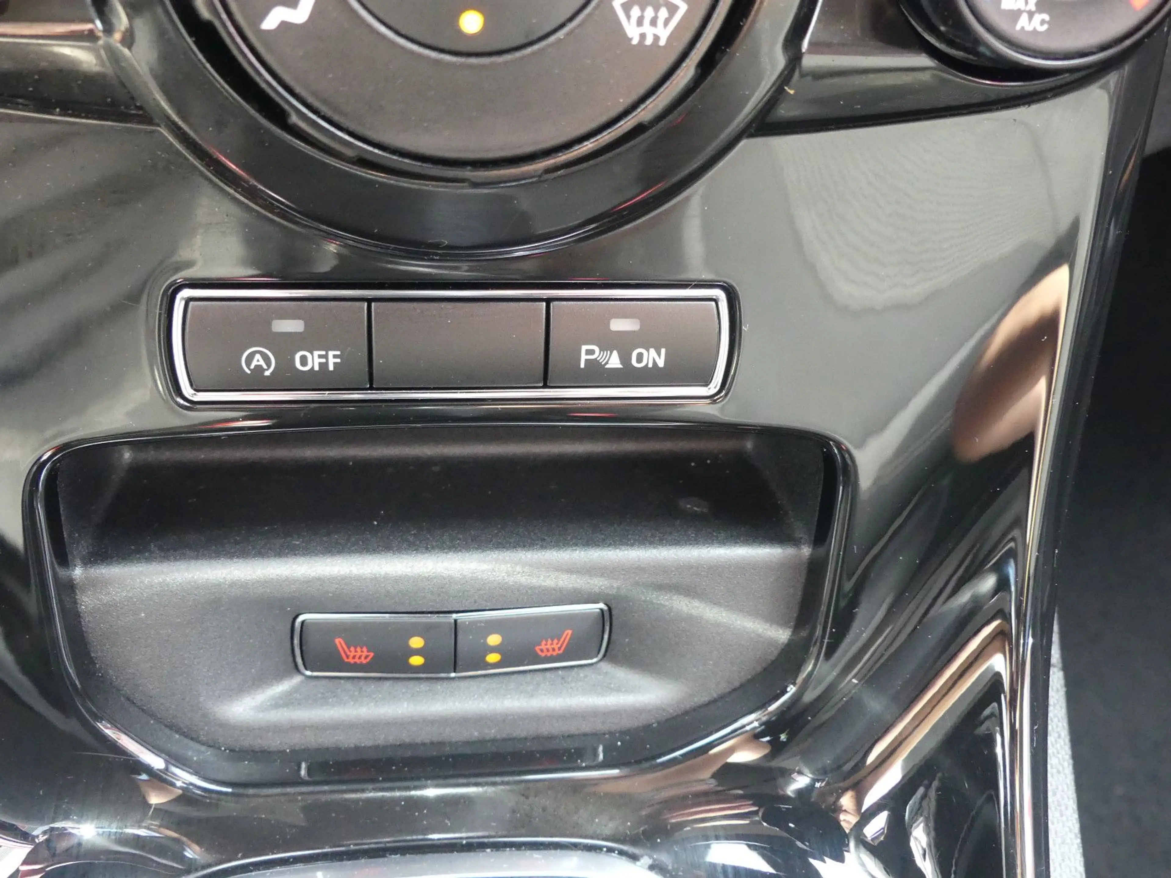 Ford Fiesta Titanium Tüv neu*SHZ*Klima*PDC*ab 199€ — photo 15