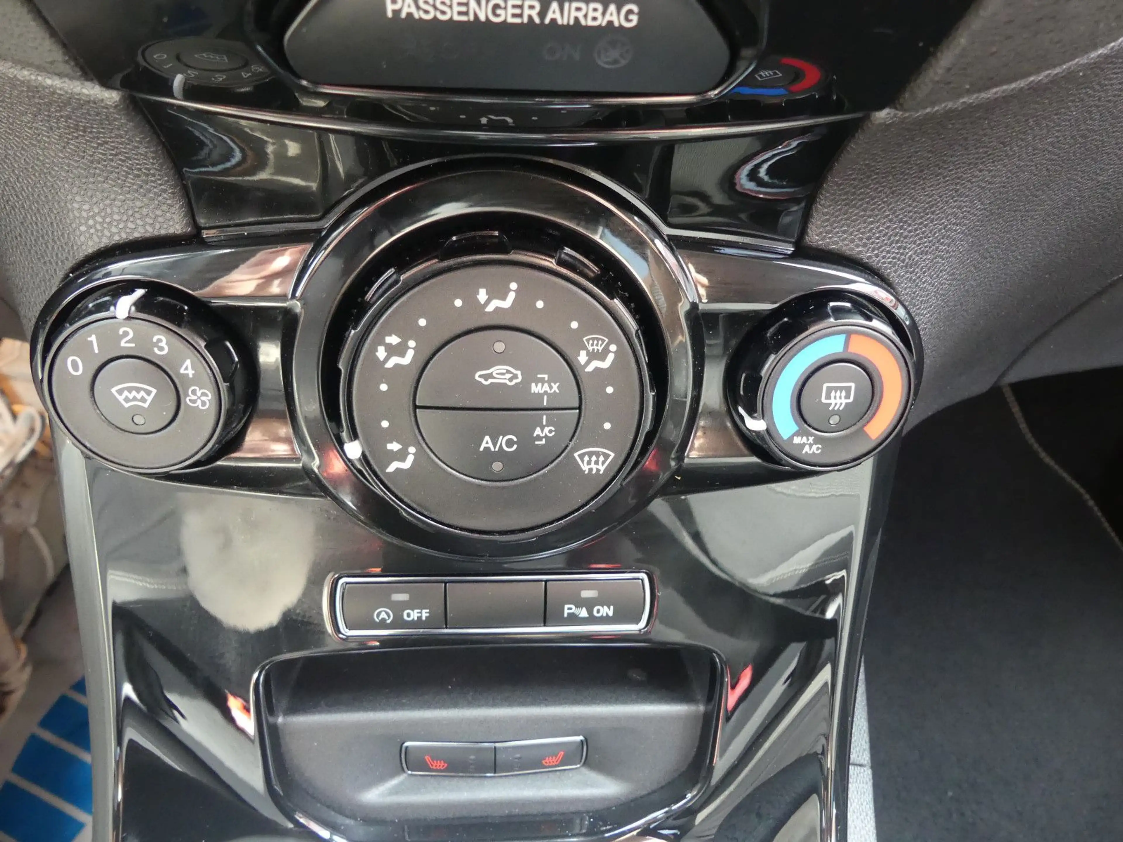 Ford Fiesta Titanium Tüv neu*SHZ*Klima*PDC*ab 199€ — photo 12