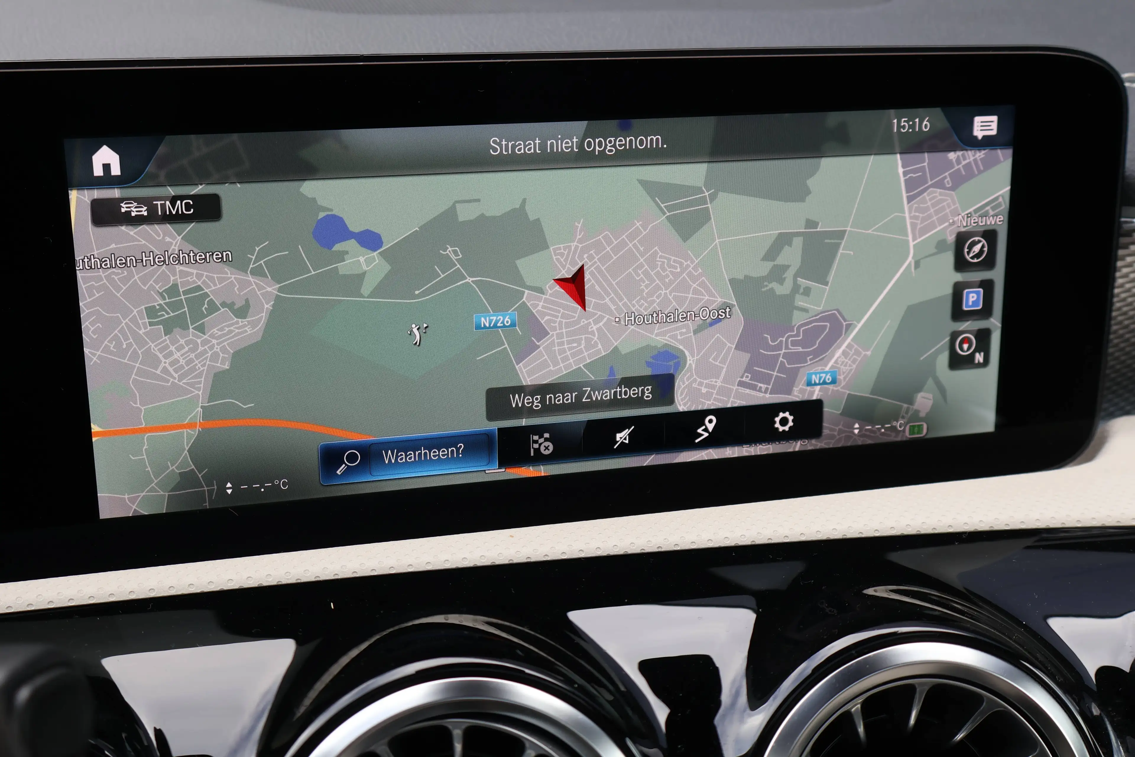 Mercedes-Benz CLA 180 d Business Pano Leder Memory Carplay Garantie* — photo 14
