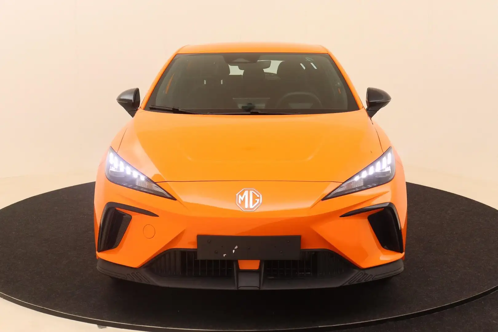 MG MG4 4 51 kWh 125 kW (170 PS), Automatik, Heckantrieb Naranja - 2