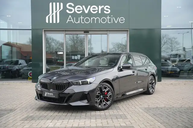BMW 550 5 Serie Touring 550e xDrive | M Sportpakket Pro |