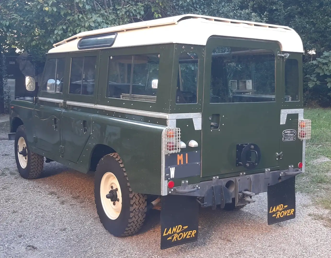 Land Rover Series 109 Verde - 2