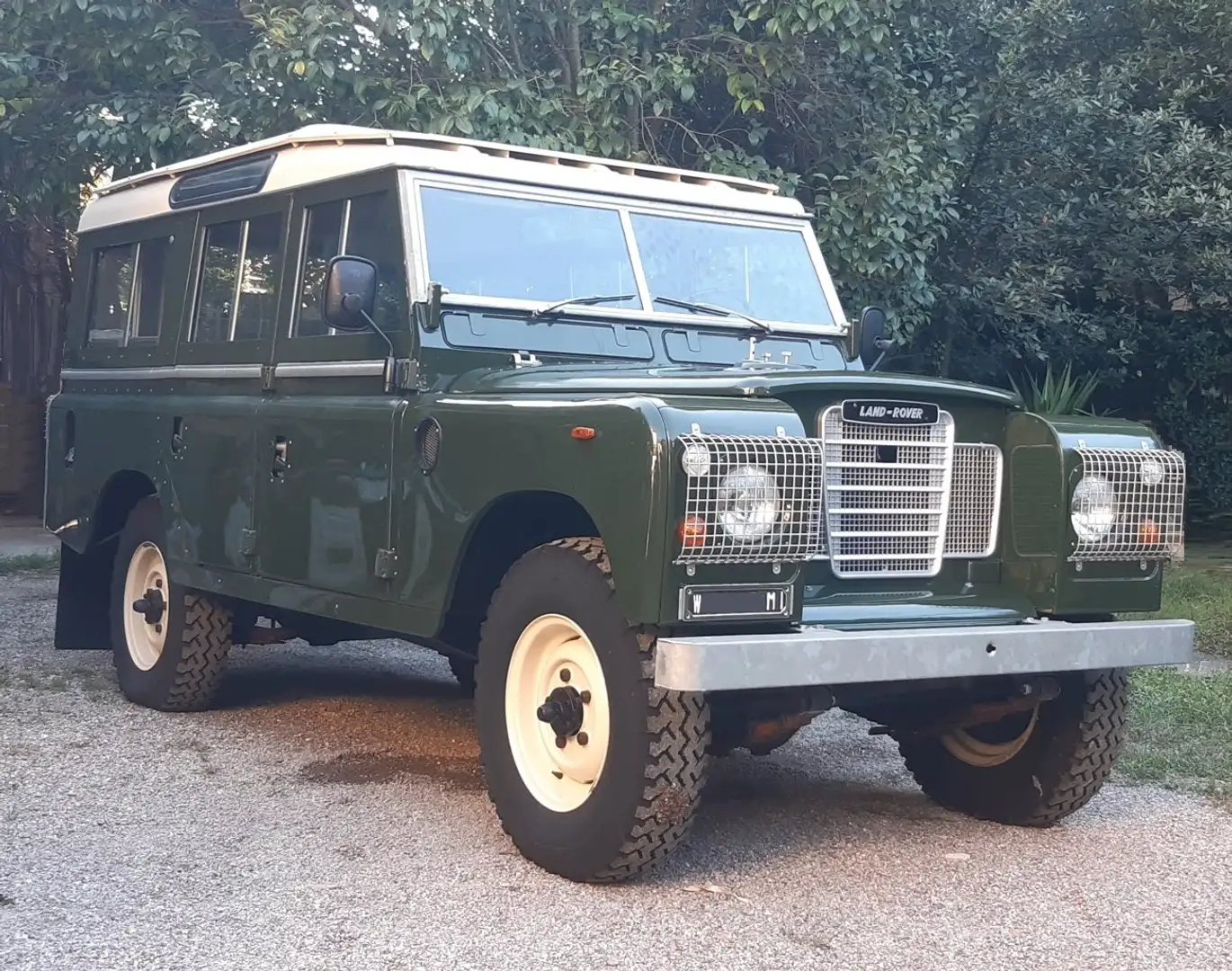Land Rover Series 109 Verde - 1