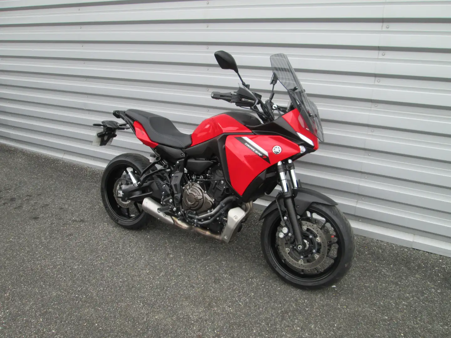 Yamaha Tracer 7 Rouge - 1