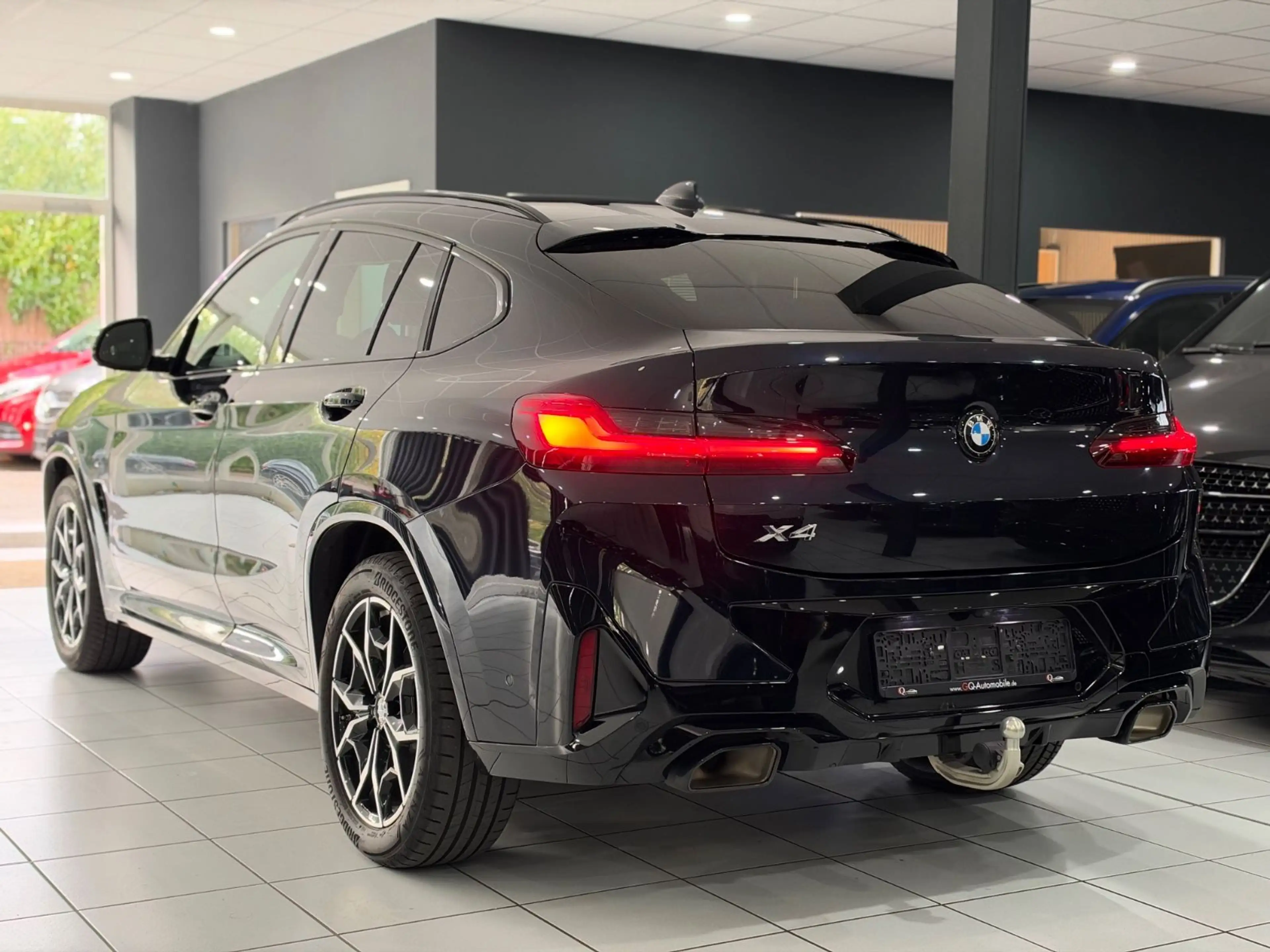 BMW X4 xDrive 20d*M-PAKET*PANO*ACC*AHK*KEYLESS*CARPL — photo 3