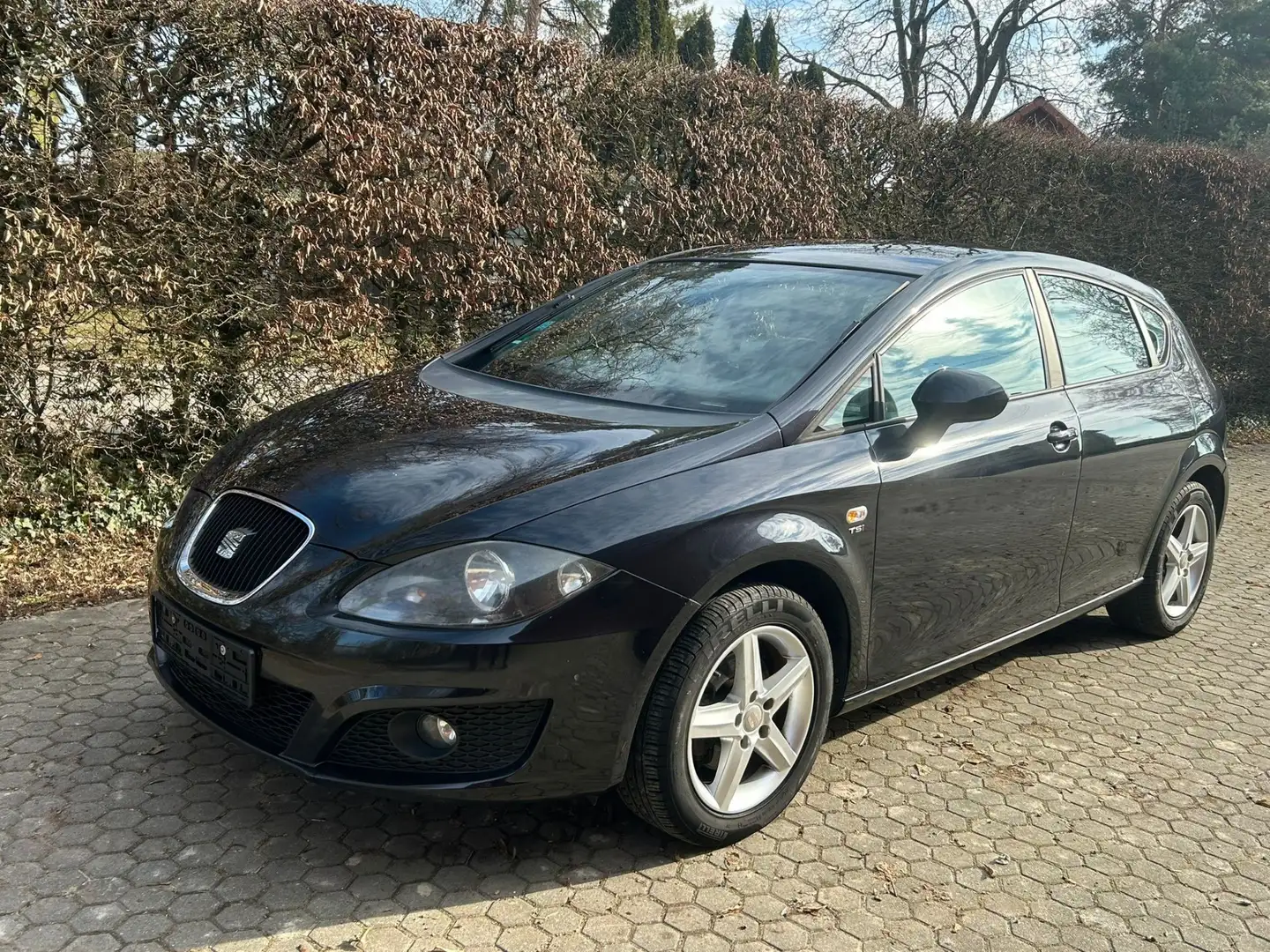 SEAT Leon Reference Schwarz - 2