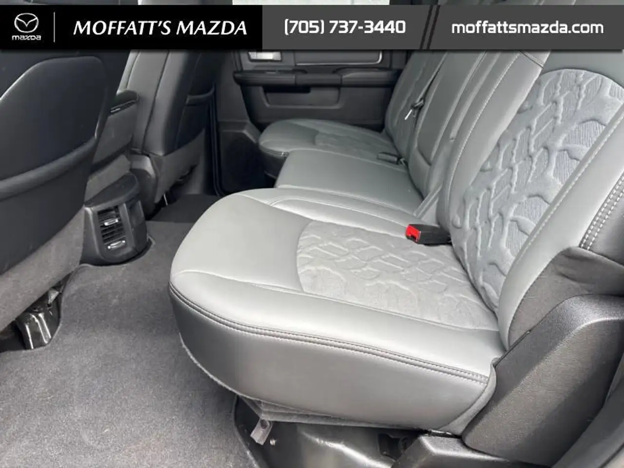 RAM 2500 снимка RAM 2500