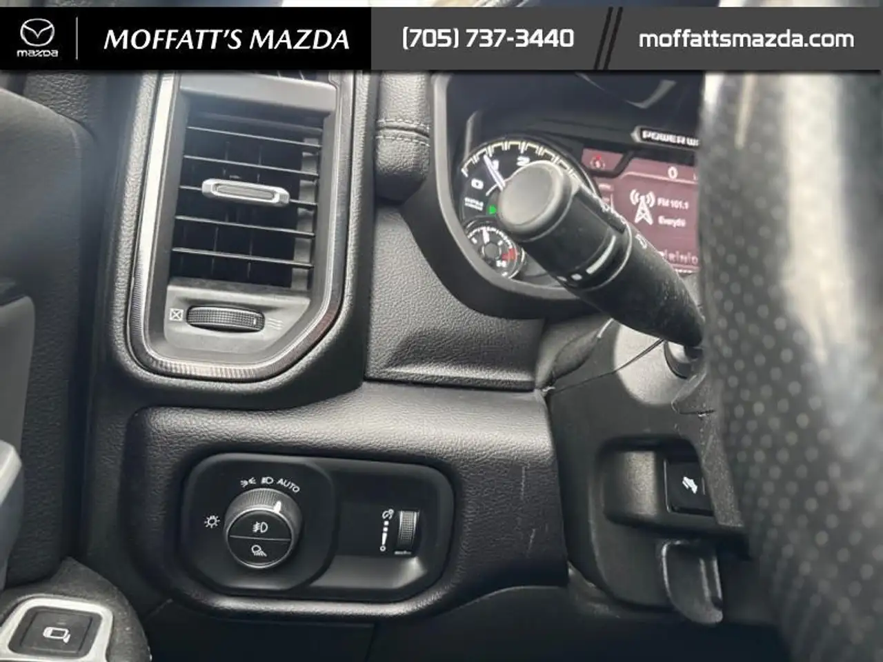 RAM 2500 снимка RAM 2500