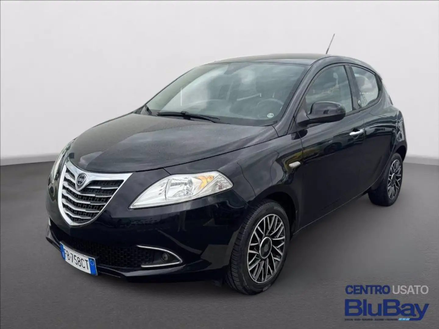 Lancia Ypsilon 1.2 69 CV 5 porte GPL Ecochic Silver Nero - 1