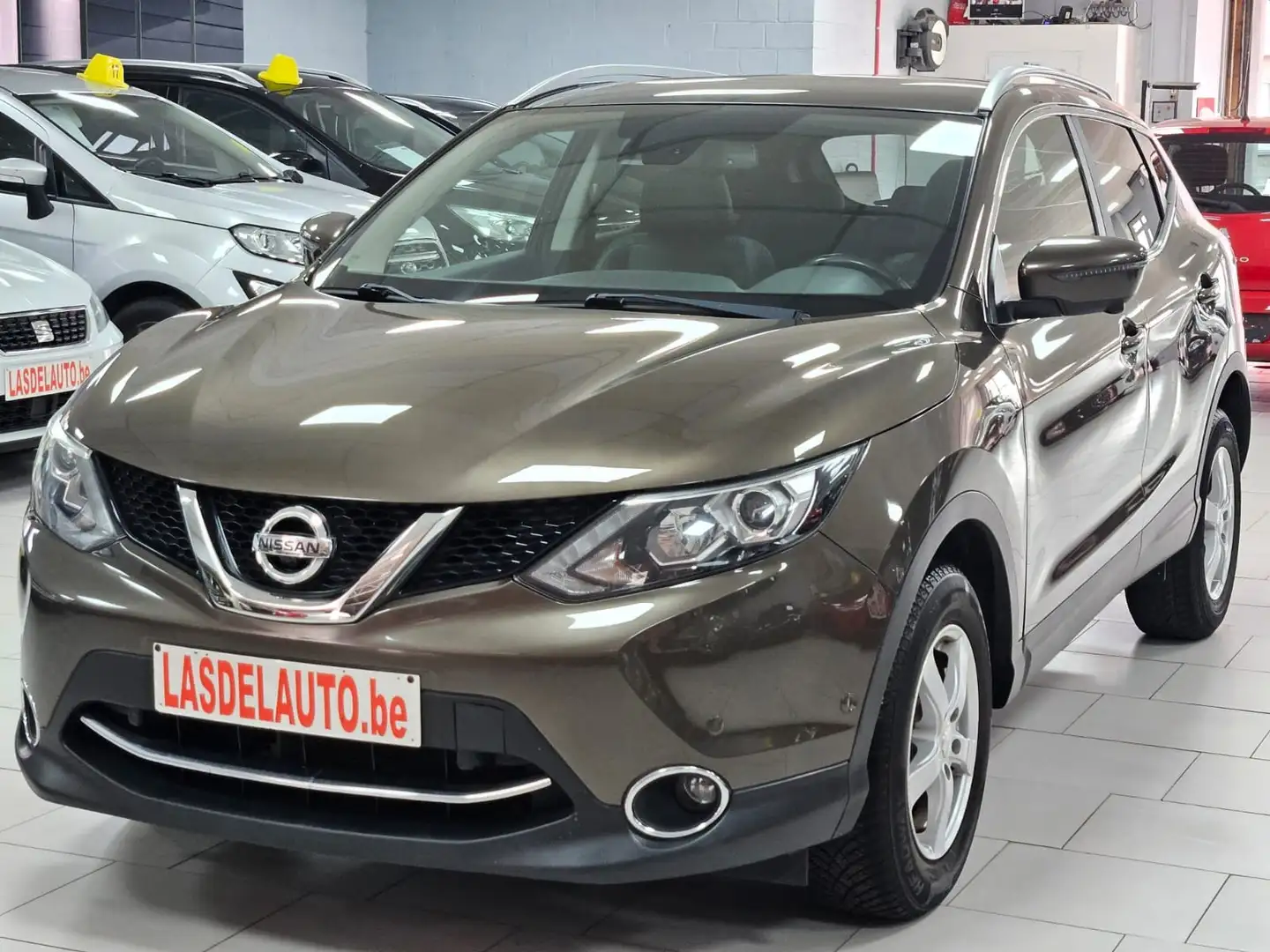 Nissan Qashqai 1.2 DIG-T Pano Cuir Chauffants Gps Cruise CAMERA Brun - 1