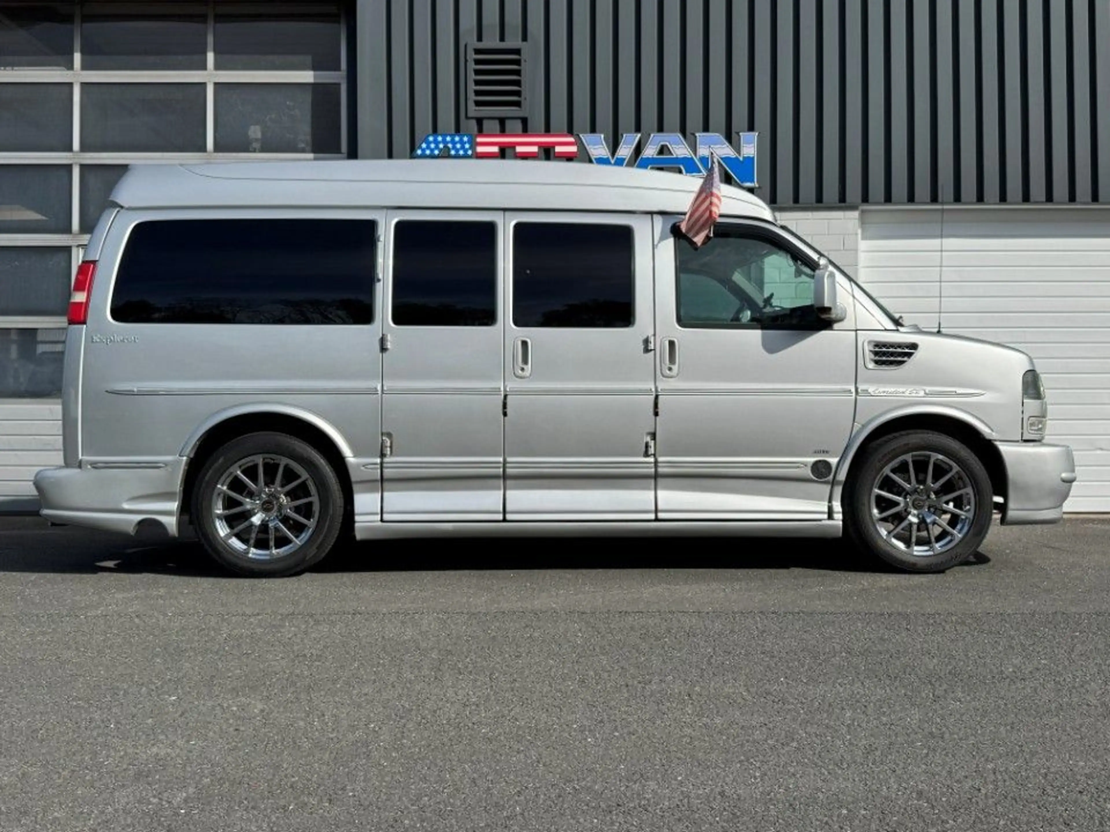 Chevrolet Express Chevy Van Explorer Ltd. ALLRAD Stabitrac — photo 3