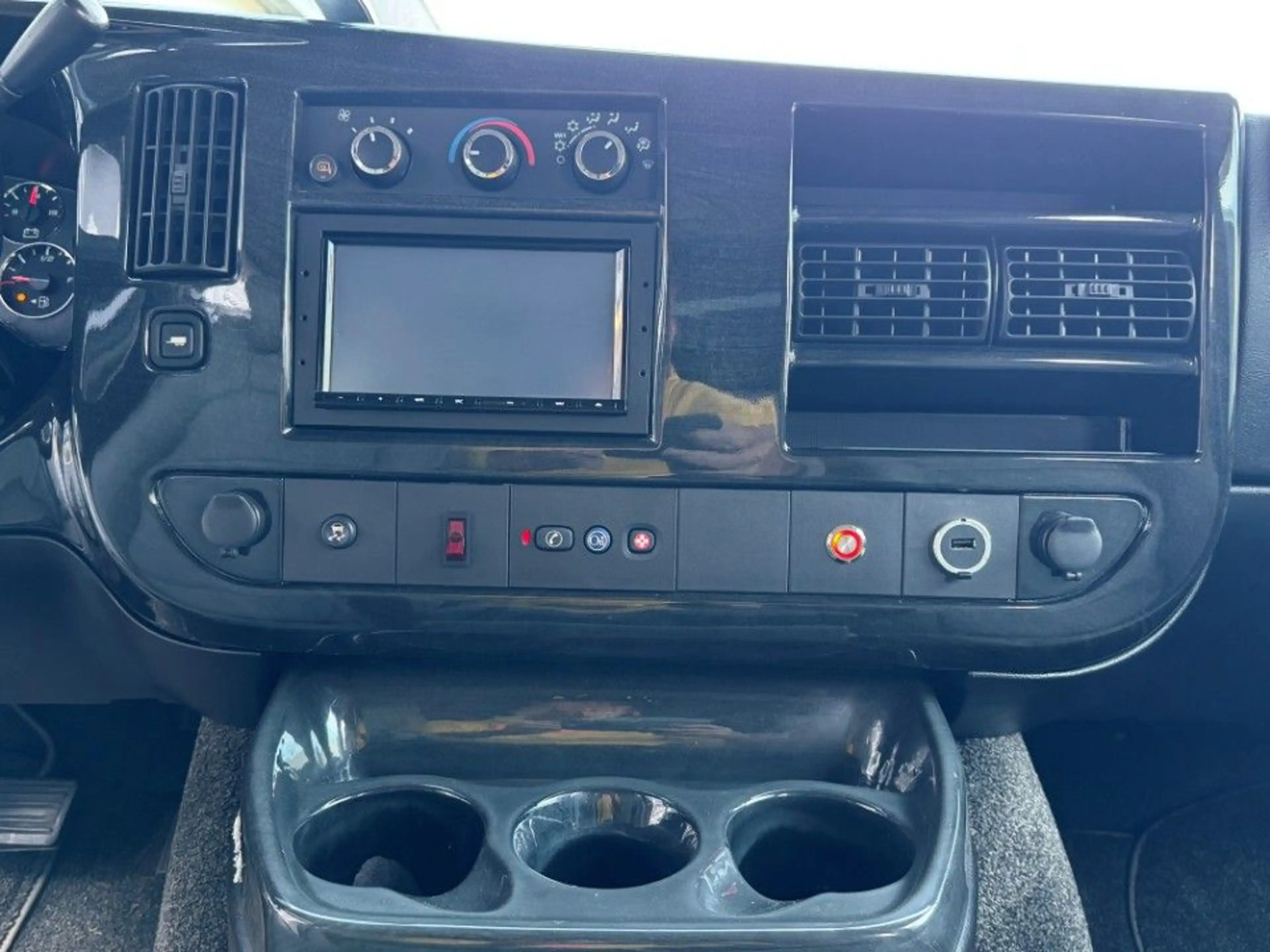 Chevrolet Express Chevy Van Explorer Ltd. ALLRAD Stabitrac — photo 8