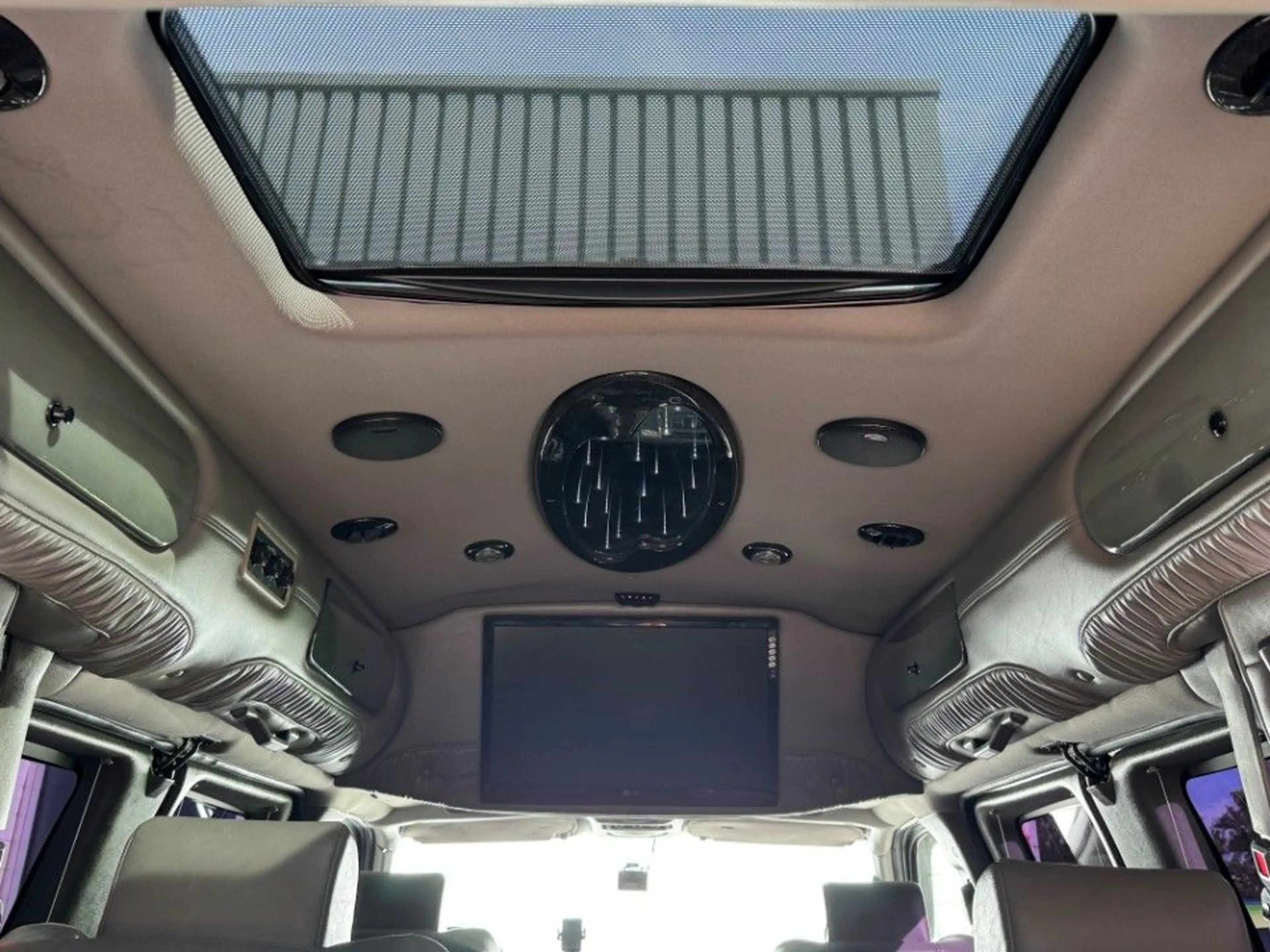 Chevrolet Express Chevy Van Explorer Ltd. ALLRAD Stabitrac — photo 15