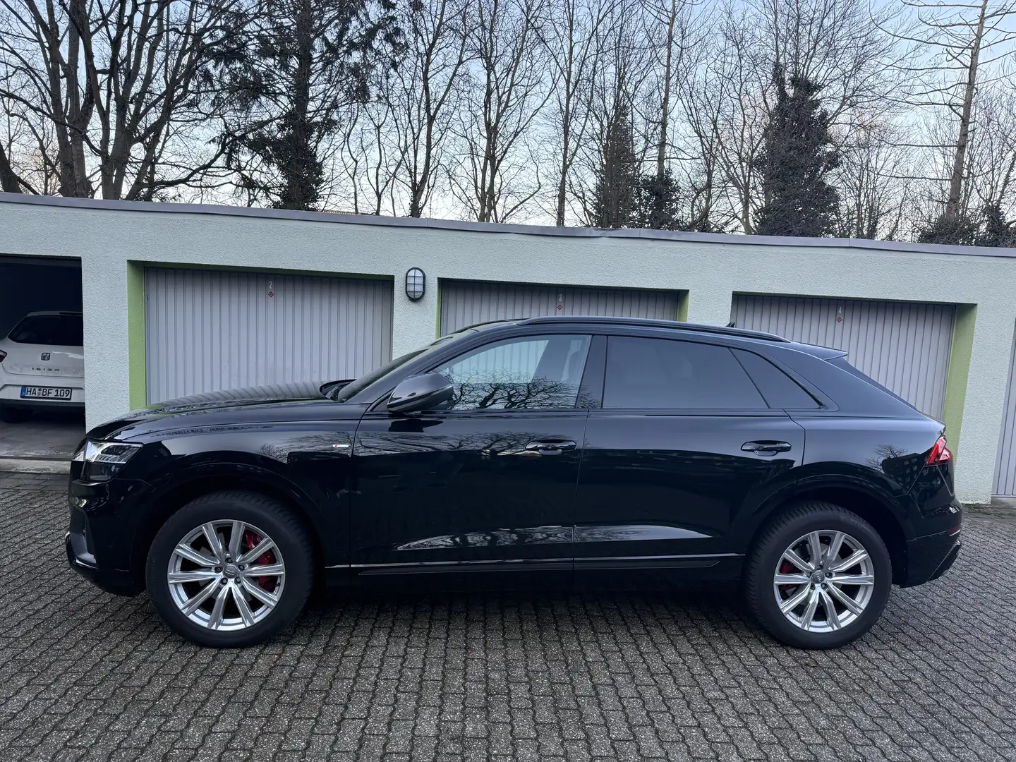 Audi Q8 50 TDI quattro tiptronic competition plus Schwarz - 2