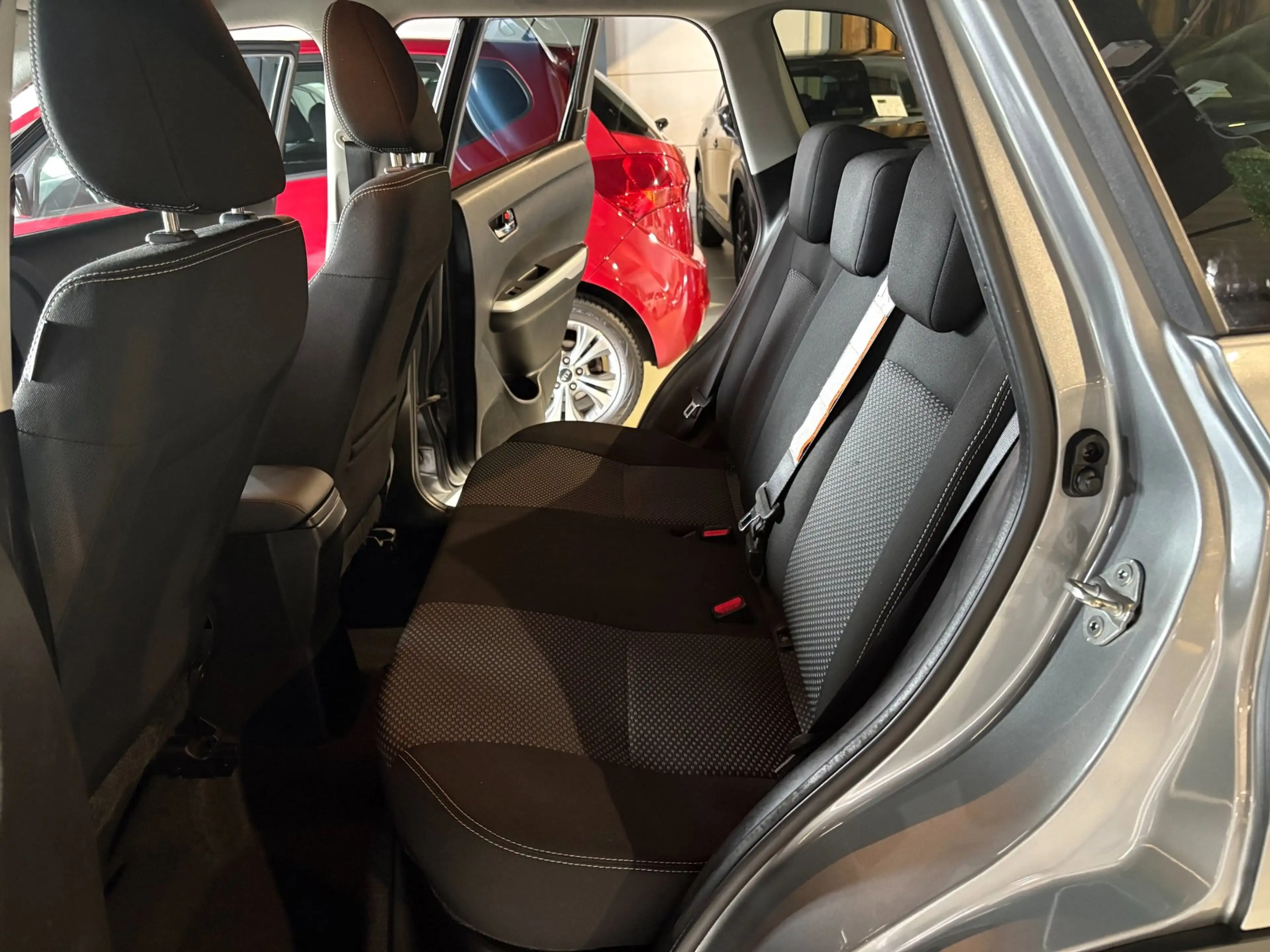 Suzuki Vitara 1.6 Exclusive — photo 8