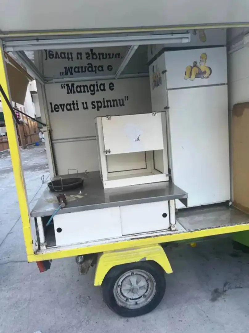 Piaggio Ape food truck Grün - 1