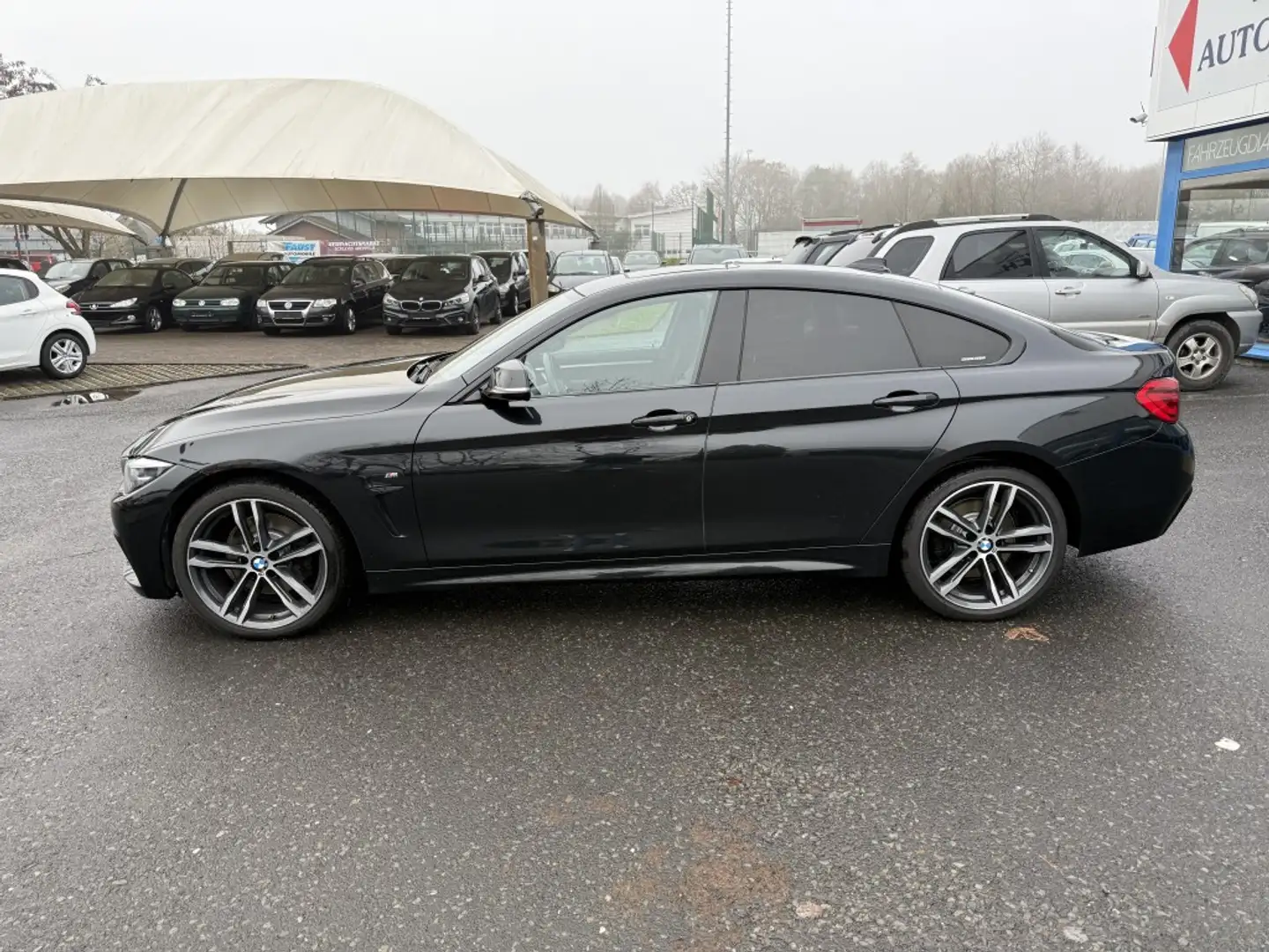 BMW 430 d xDrive M Sport AT LEDER HUD SHZ UVM. Schwarz - 2