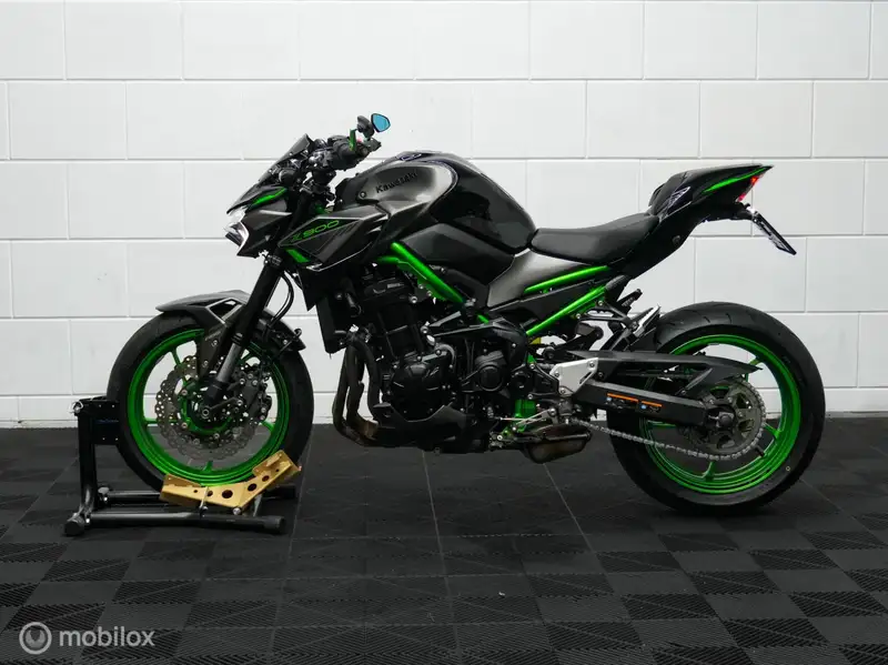 Kawasaki Z900 - foto 5