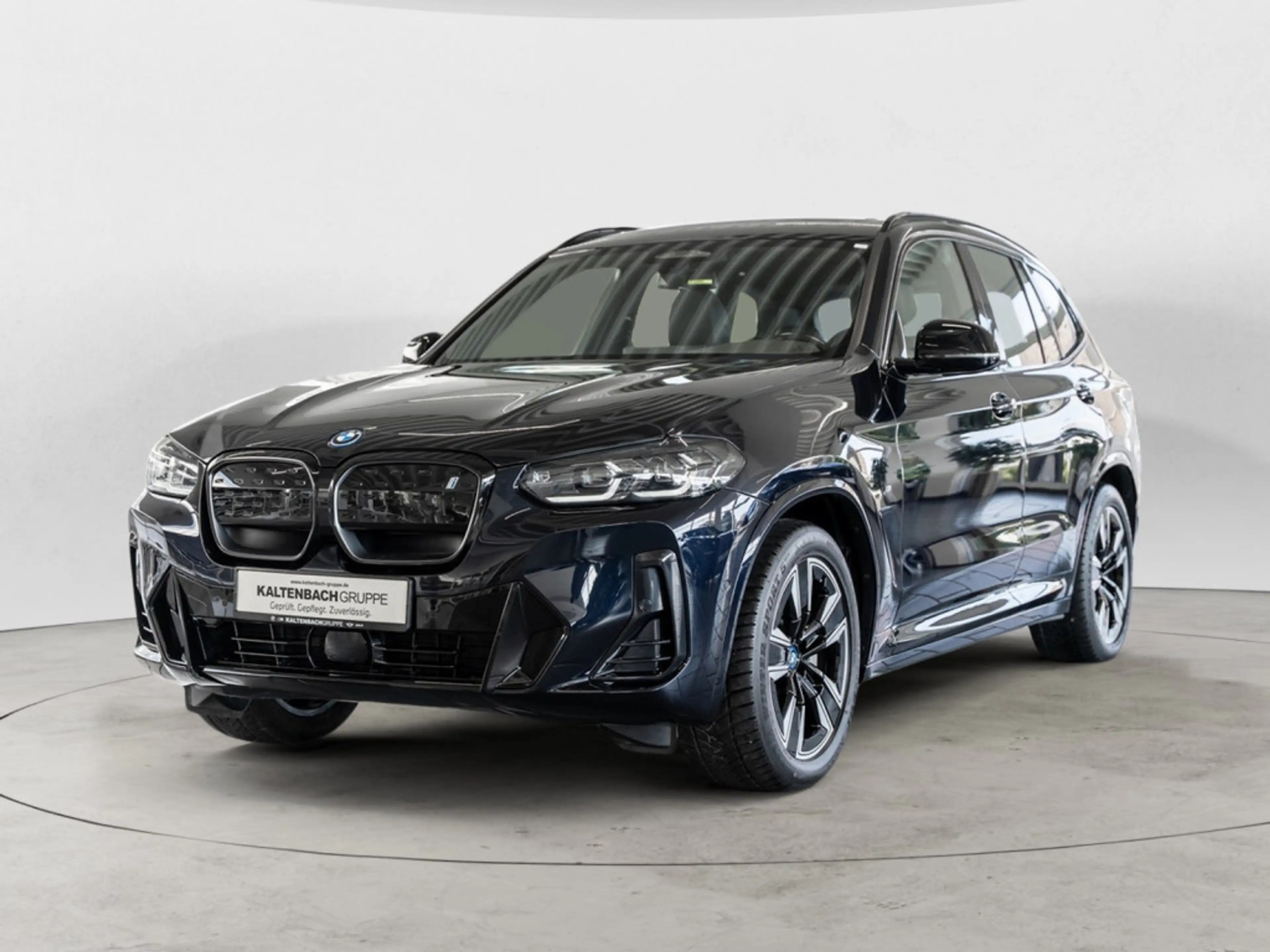 BMW X3 Inspiring FACEL. PANO AHK LED ACC W-LAN NAVI — photo 2